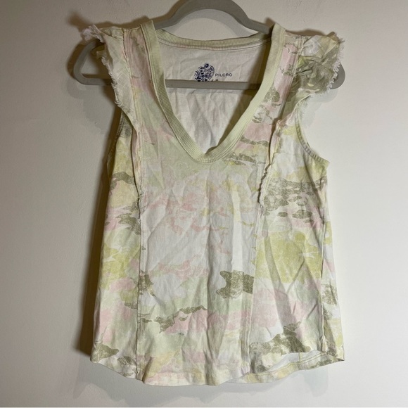 Anthropologie Pilcro Ruffle Scoop Tee Green Pink Camo Motif Size XS - Picture 5 of 9
